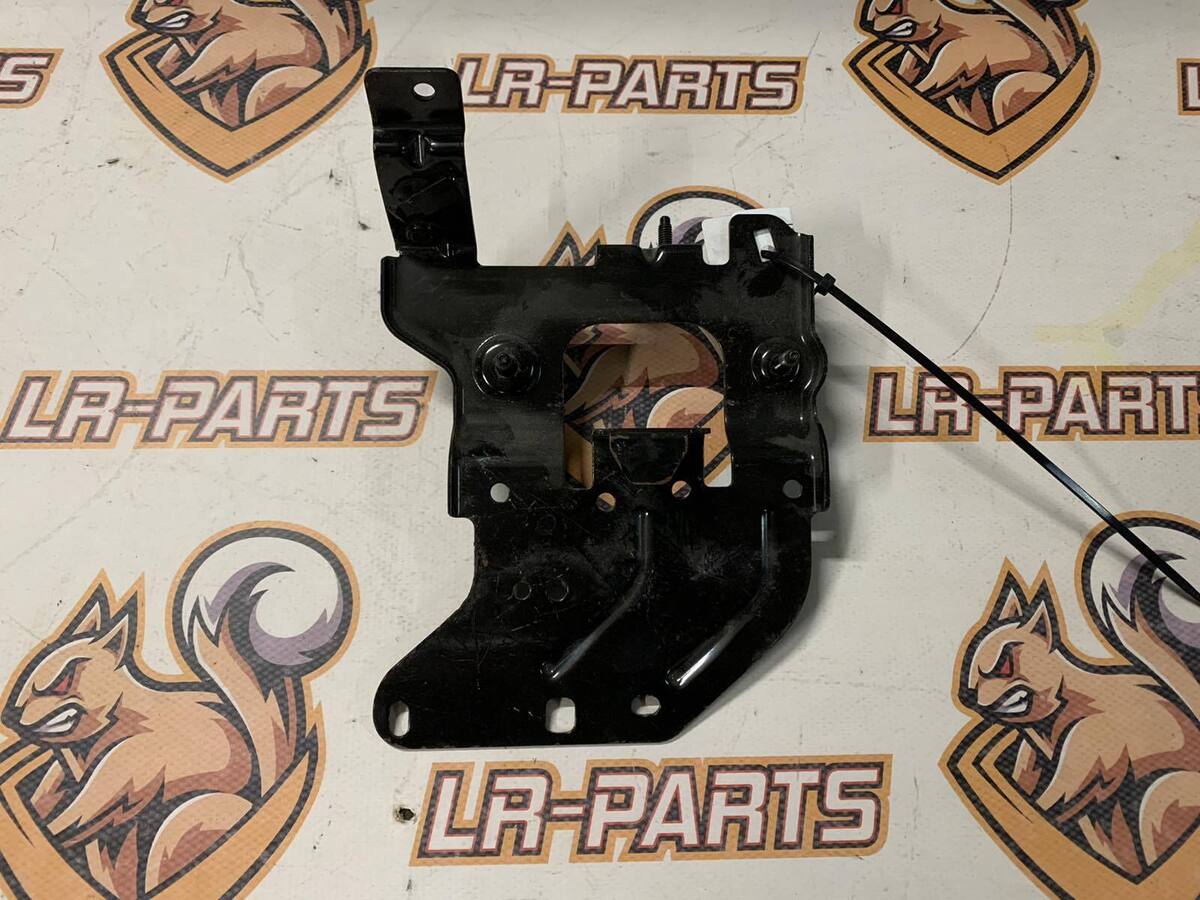 T2H19665 Glow relay bracket Range Rover Velar L560 (2018-) used